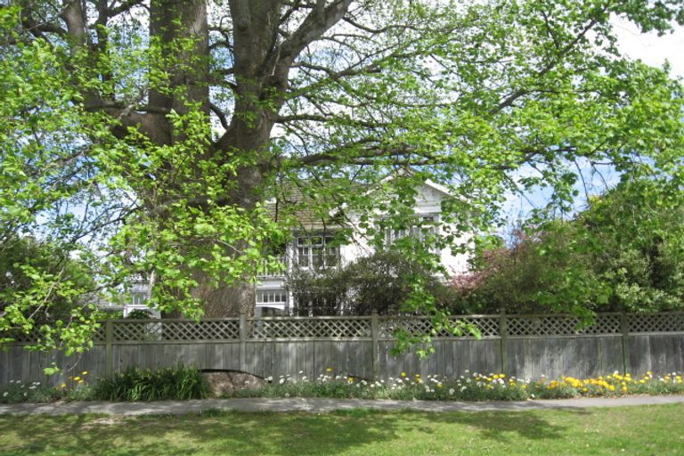 Photo of property in 24 Russell Street, Whataupoko, Gisborne, 4010