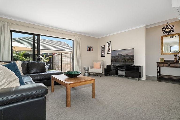 Photo of property in 114 Palm Springs Boulevard, Papamoa Beach, Papamoa, 3118