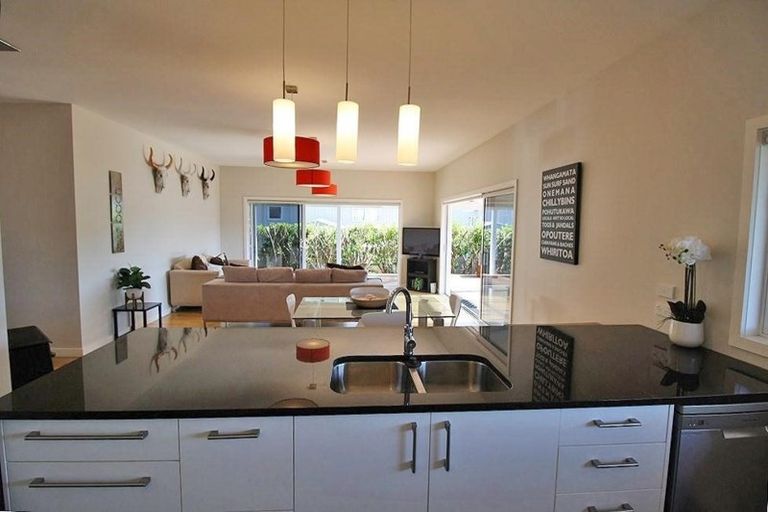 Photo of property in 15 Dolphin Drive, Whiritoa, Whangamata, 3691