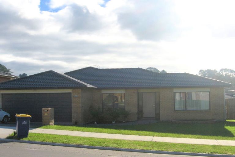 Photo of property in 13 Sapperton Drive, Henderson, Auckland, 0612