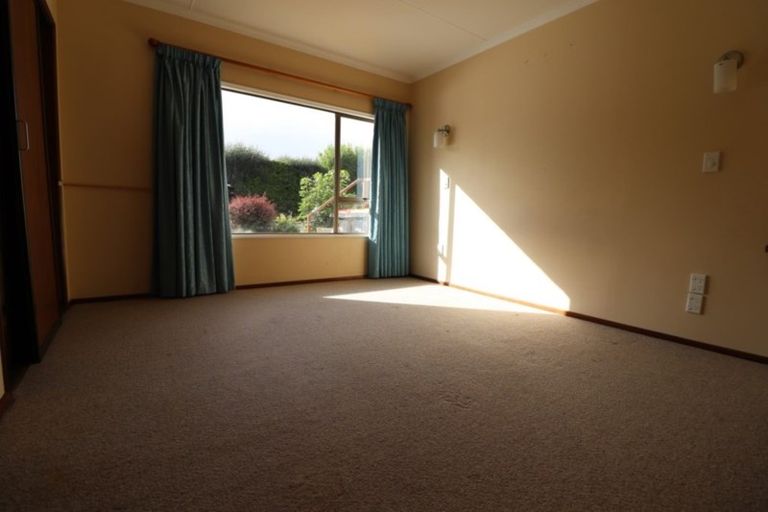 Photo of property in 40 Kent Street, Riversdale, 9776