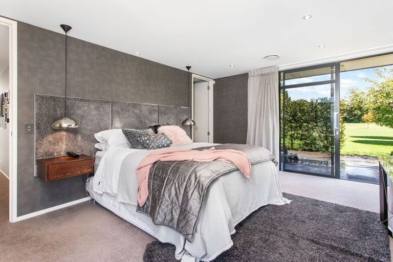 Photo of property in 455 Sawyers Arms Road, Harewood, Christchurch, 8051