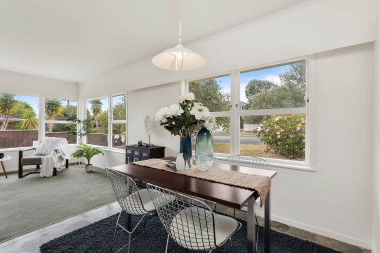 Photo of property in 1/10a Walter Street, Hauraki, Auckland, 0622