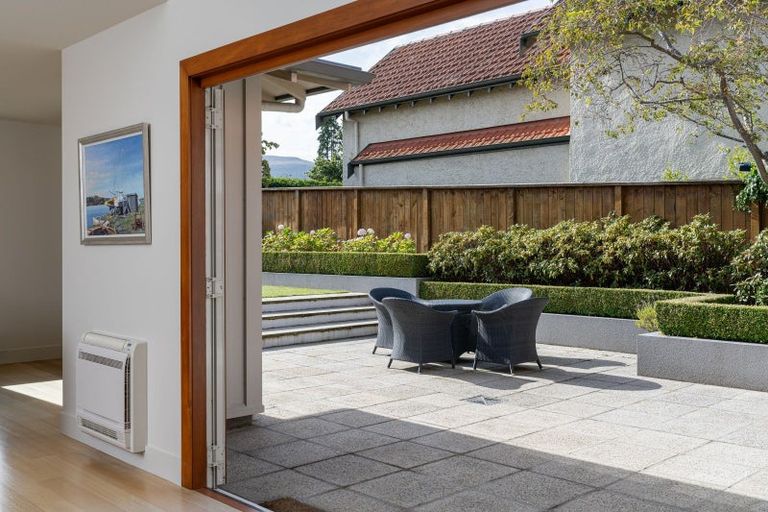 Photo of property in 355 Highgate, Roslyn, Dunedin, 9010