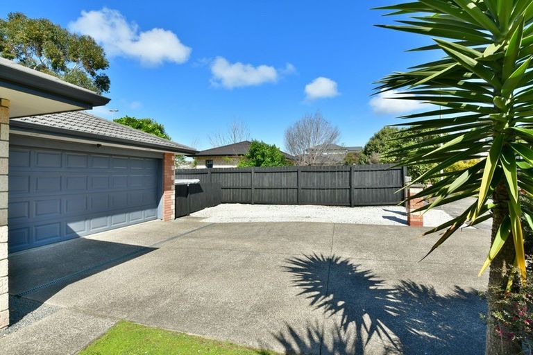 Photo of property in 15 Te Ruru Way, Stanmore Bay, Whangaparaoa, 0932