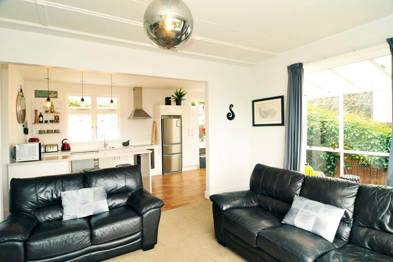 Photo of property in 42 Easther Crescent, Kew, Dunedin, 9012