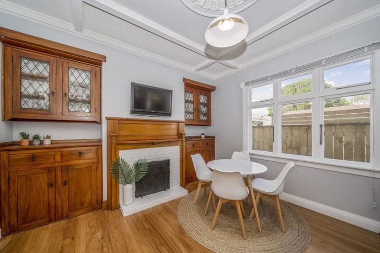 Photo of property in 178 Carrington Street, Lower Vogeltown, New Plymouth, 4310