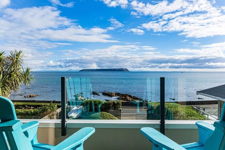 Photo of property in 24 Sunset Parade, Plimmerton, Porirua, 5026