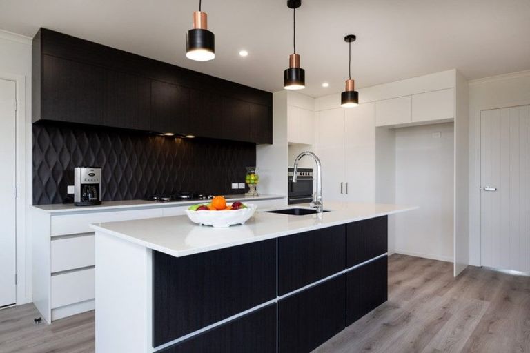 Photo of property in 4 Ellesmere Avenue, Bell Block, New Plymouth, 4312