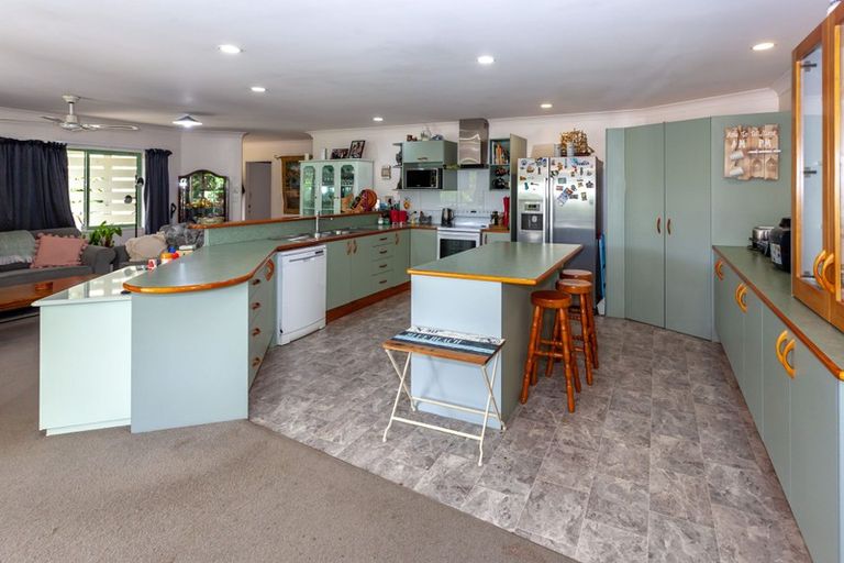Photo of property in 36 Herbert Drive, Whangamata, 3620