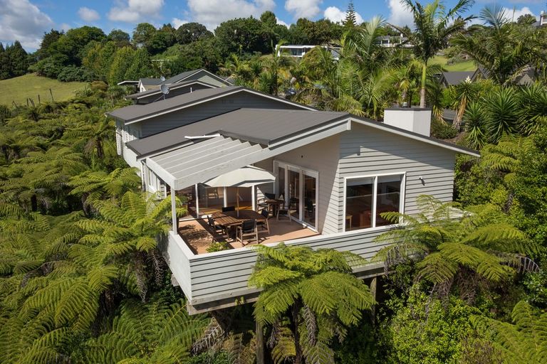 Photo of property in 22 Alderton Drive, Kerikeri, 0230