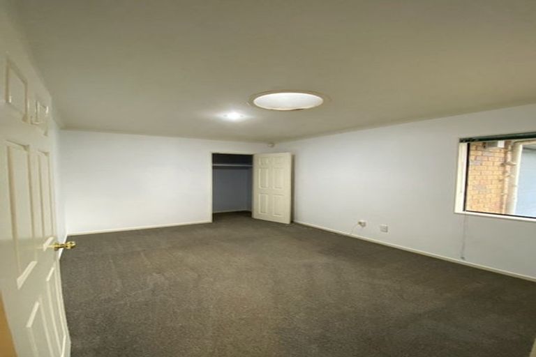 Photo of property in 94 Landing Drive, Albany, Auckland, 0632