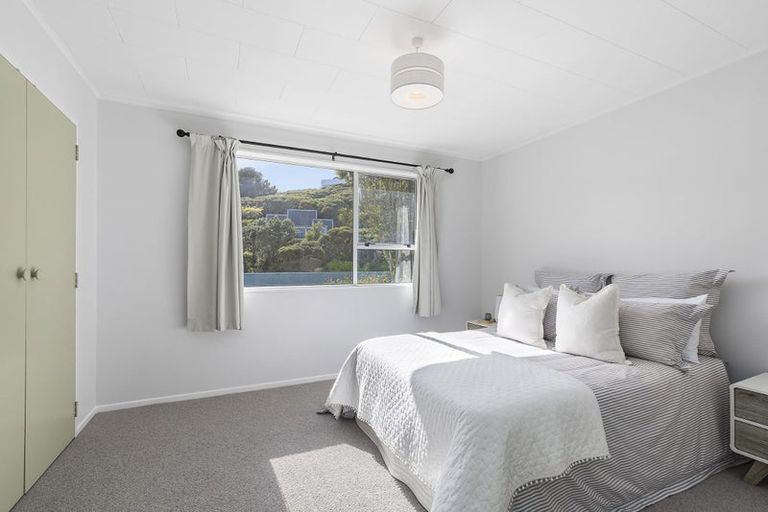 Photo of property in 25 Yarrow Place, Papakowhai, Porirua, 5024