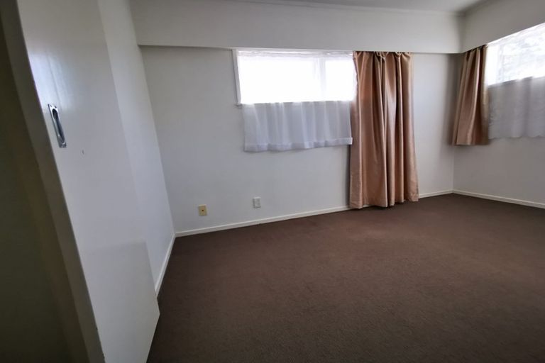 Photo of property in 6 Northwick Place, Hillcrest, Auckland, 0627