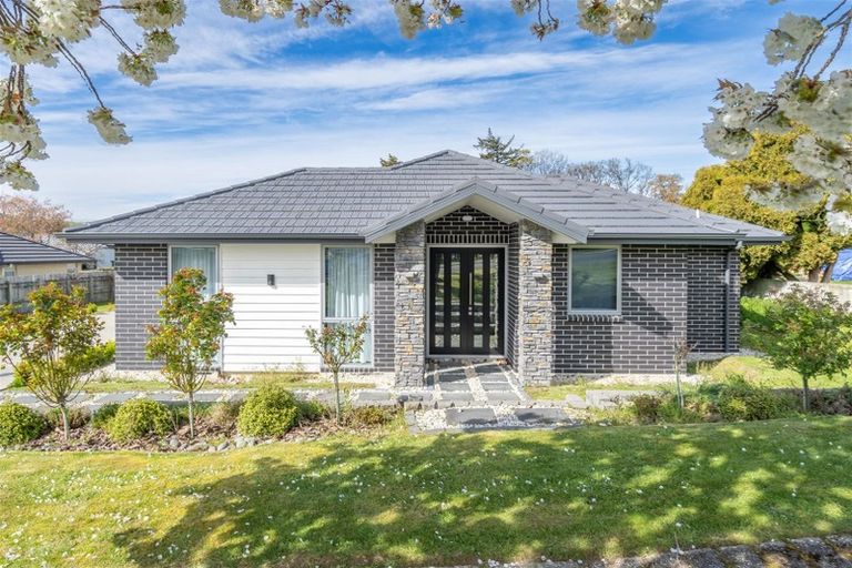 Photo of property in 14 Mary Street, Gore, 9710