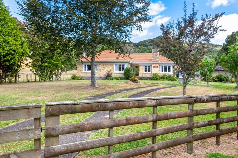 Photo of property in 141 Neavesville Road, Puriri, Thames, 3578