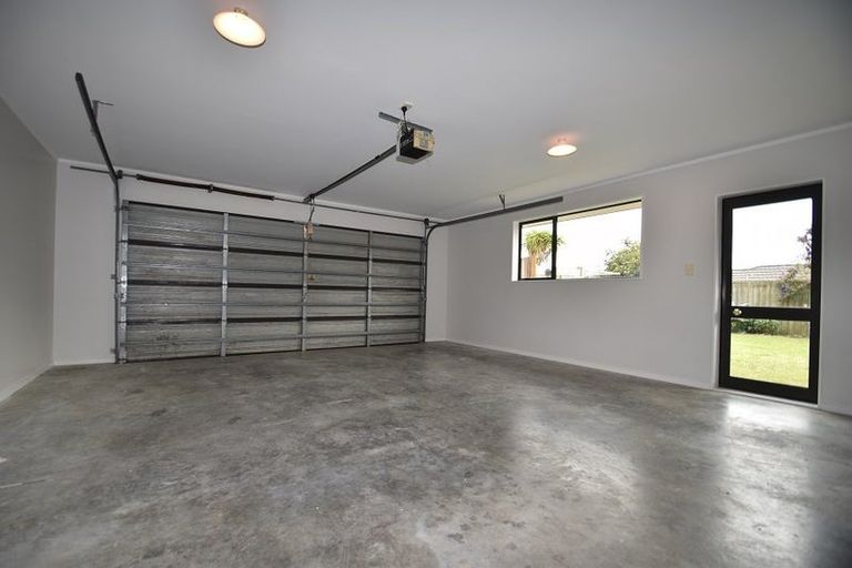 Photo of property in 10 Killeen Place, Flat Bush, Auckland, 2019