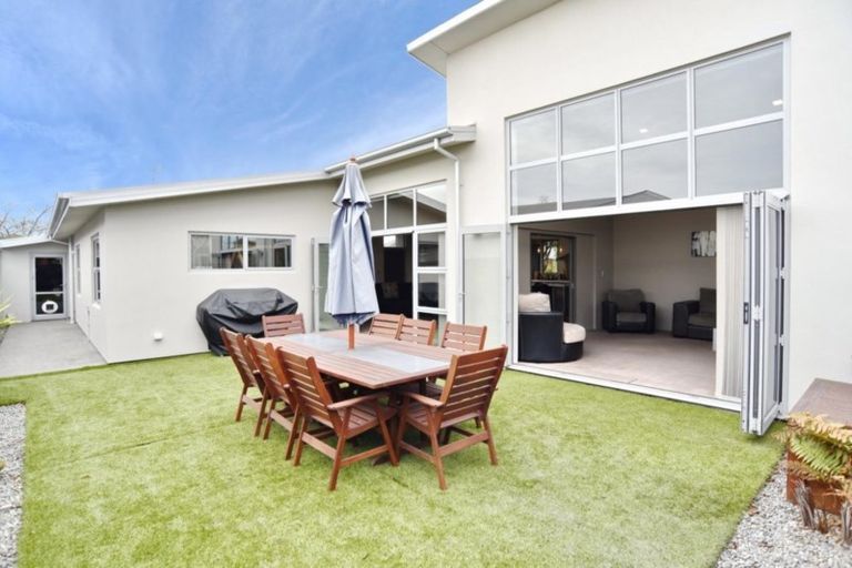 Photo of property in 54 Springwater Avenue, Northwood, Christchurch, 8051