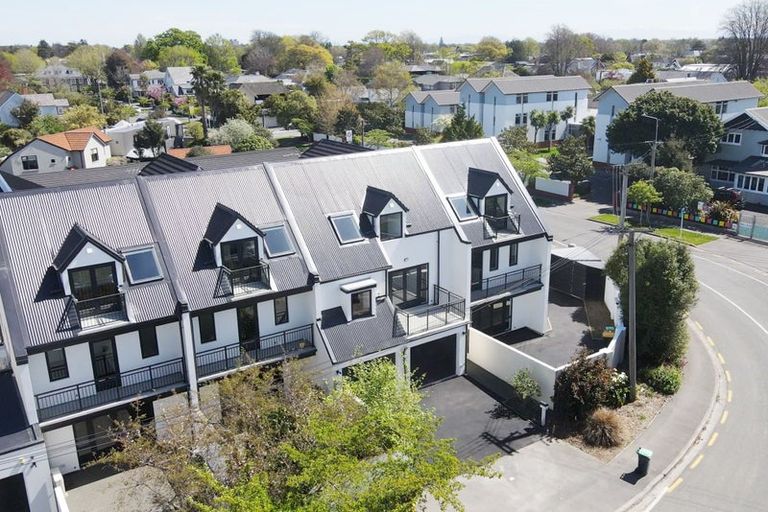 Photo of property in 35 Rhodes Street, Merivale, Christchurch, 8014