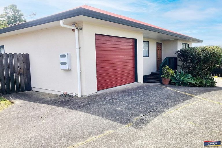 Photo of property in 2/75 Russell Road, Manurewa, Auckland, 2102