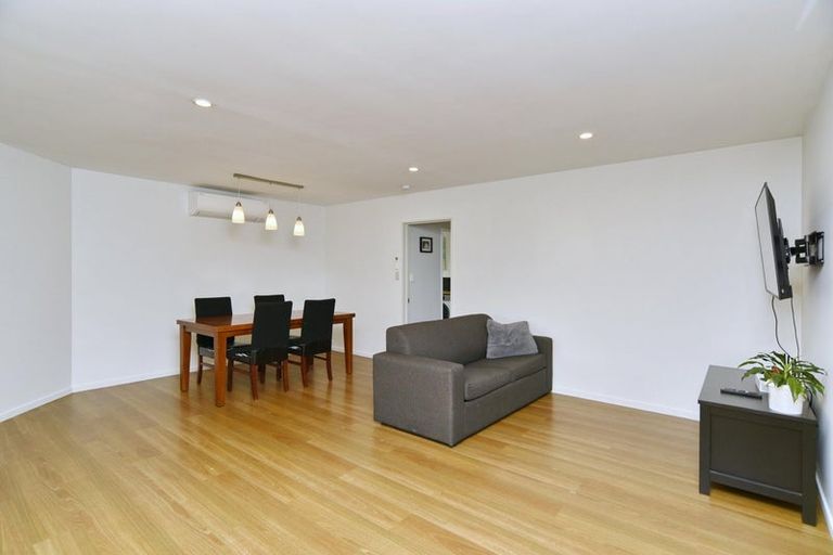 Photo of property in 225 Kingsbury Avenue, Rangiora, 7400