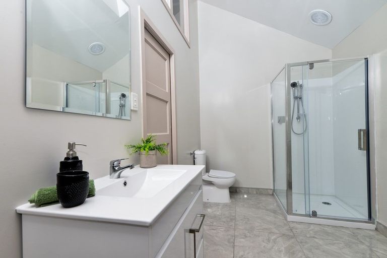 Photo of property in 217 Fox Street, Hamilton East, Hamilton, 3216