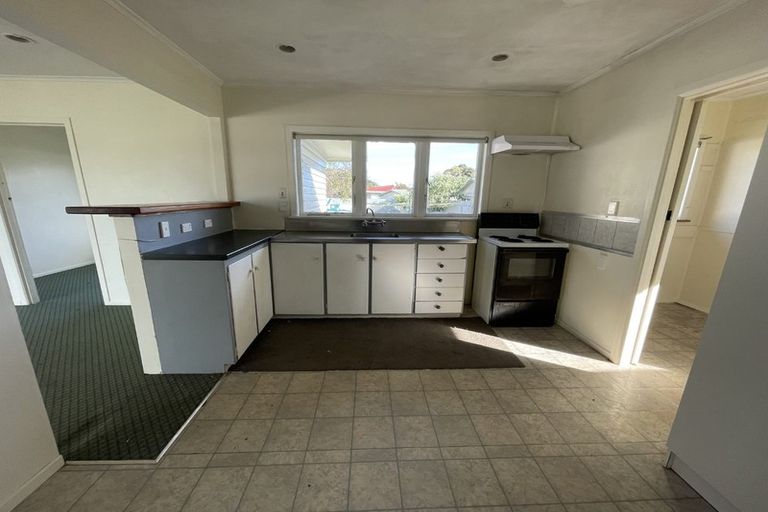 Photo of property in 132 Russell Road, Manurewa, Auckland, 2102