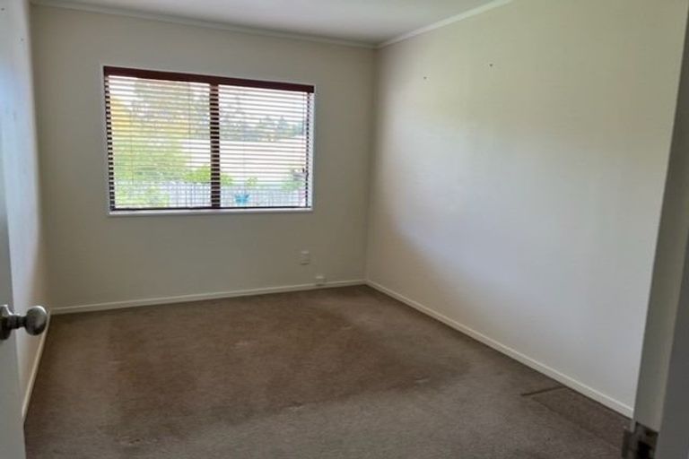 Photo of property in 3/77 Konini Road, Titirangi, Auckland, 0604