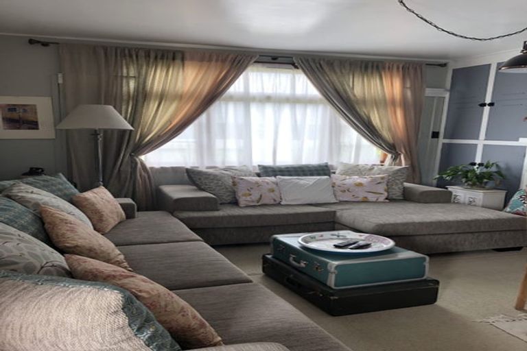 Photo of property in 16 Walshs Road, Allenton, Ashburton, 7700