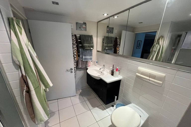 Photo of property in 2/272 Marine Parade, New Brighton, Christchurch, 8061