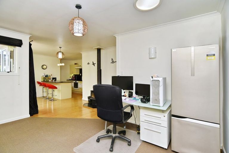 Photo of property in 214 Harewood Road, Bishopdale, Christchurch, 8053