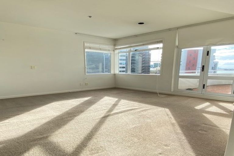 Photo of property in Seaview Apartments, 9d/4 Short Street, Auckland Central, Auckland, 1010