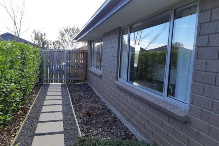 Photo of property in 3 Bradwell Crescent, Halswell, Christchurch, 8025