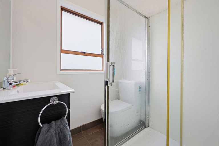 Photo of property in 2/23 Butley Drive, Farm Cove, Auckland, 2012
