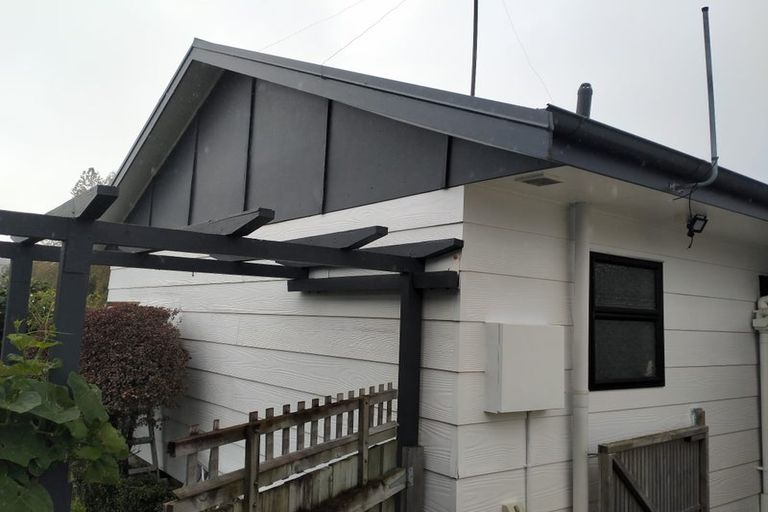 Photo of property in 8 Mangarau Crescent, Havelock North, 4130