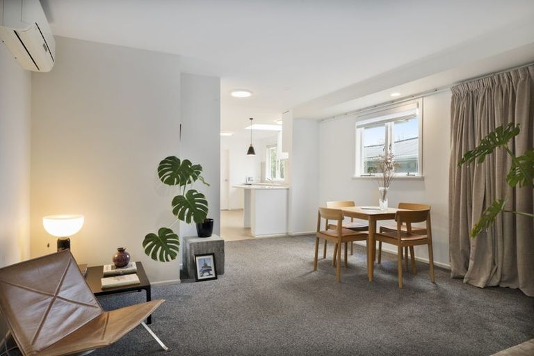 Photo of property in 37 Chorley Avenue, Massey, Auckland, 0614