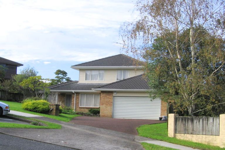 Photo of property in 7 Kells Place, Botany Downs, Auckland, 2010