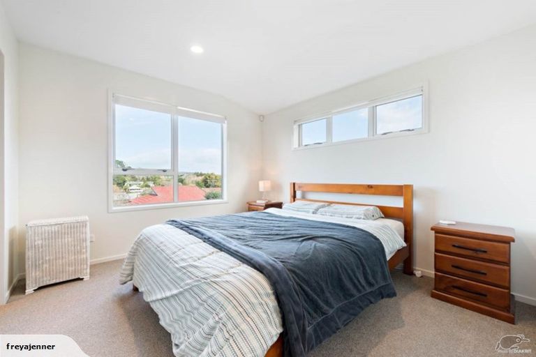 Photo of property in 18 Brownlee Place, Pukekohe, 2120