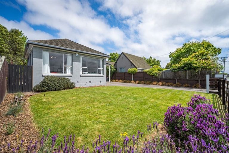 Photo of property in 103 Johns Road, Northwood, Christchurch, 8051