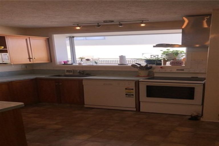 Photo of property in 65 Neill Street, Hornby, Christchurch, 8042