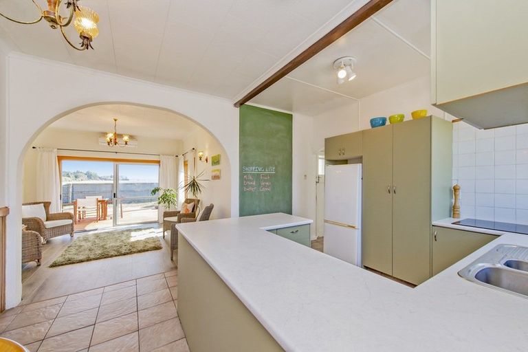 Photo of property in 1 Highfield Avenue, Dunsandel, 7682