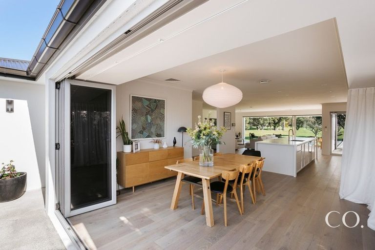 Photo of property in 194 Oceanbeach Road, Mount Maunganui, 3116