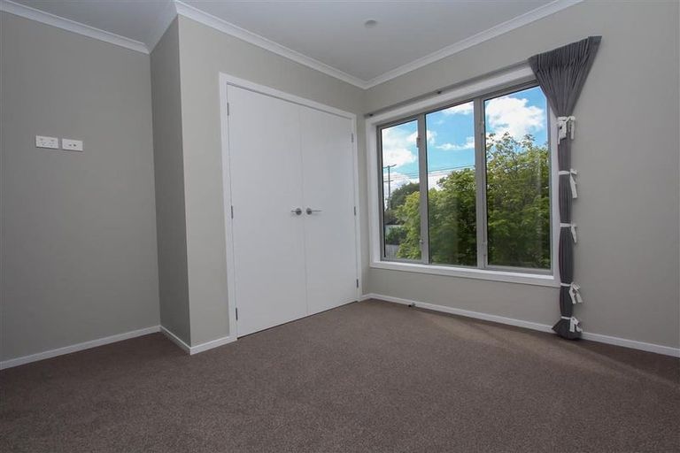 Photo of property in 27a Southsea Crescent, Silverdale, Hamilton, 3216