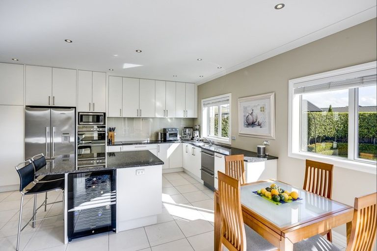 Photo of property in 24 Pacific Avenue, Poraiti, Napier, 4112