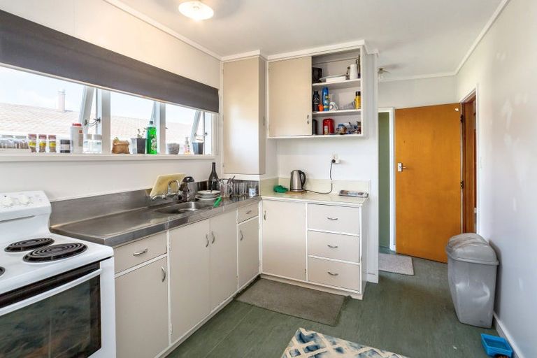 Photo of property in 20 Dublin Street, Martinborough, 5711