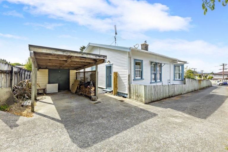 Photo of property in 70a Alfriston Road, Manurewa East, Auckland, 2102