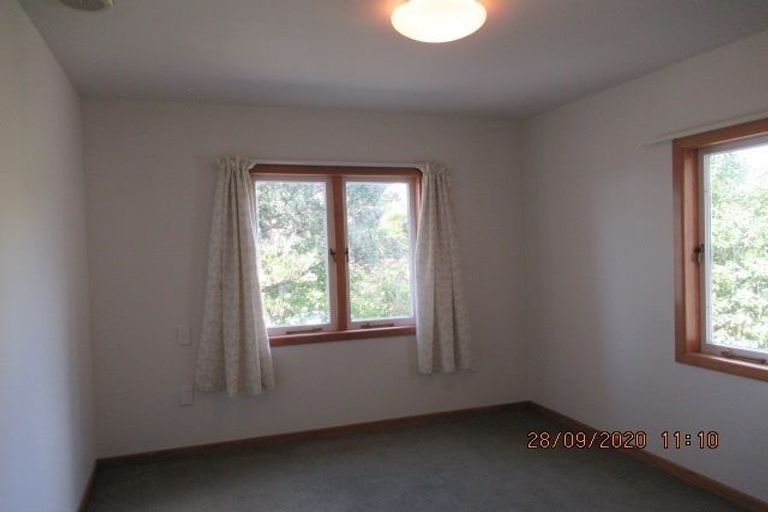 Photo of property in 5 Montana Avenue, Murrays Bay, Auckland, 0630