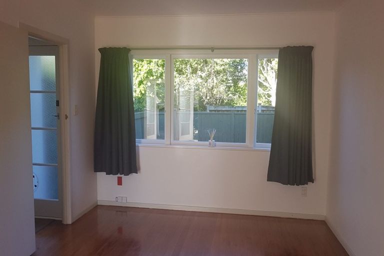 Photo of property in 6/5 Aratonga Avenue, Greenlane, Auckland, 1051