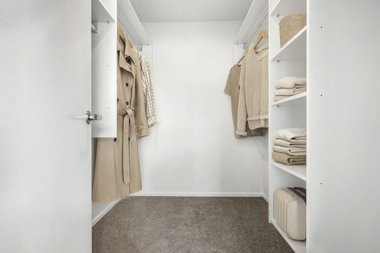 Photo of property in 4 Park Green Avenue, Rosehill, Papakura, 2113