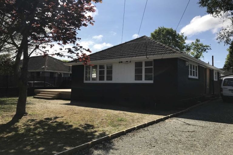 Photo of property in 32 Attlee Crescent, Bryndwr, Christchurch, 8053